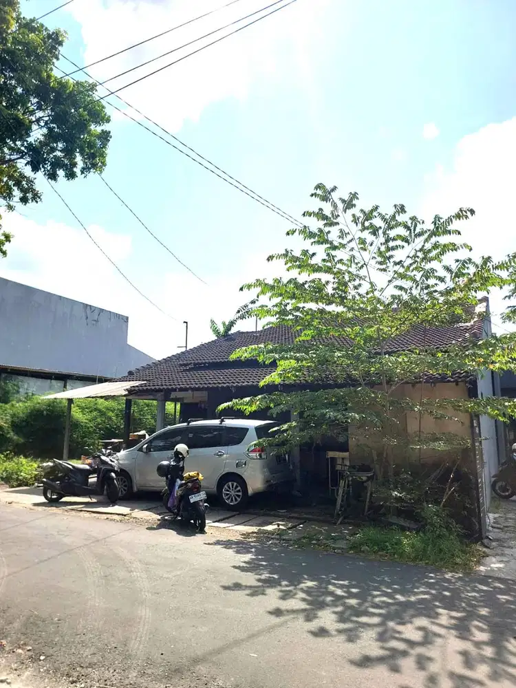 Rumah 2 Lantai dekat Jalan Damai Palagan