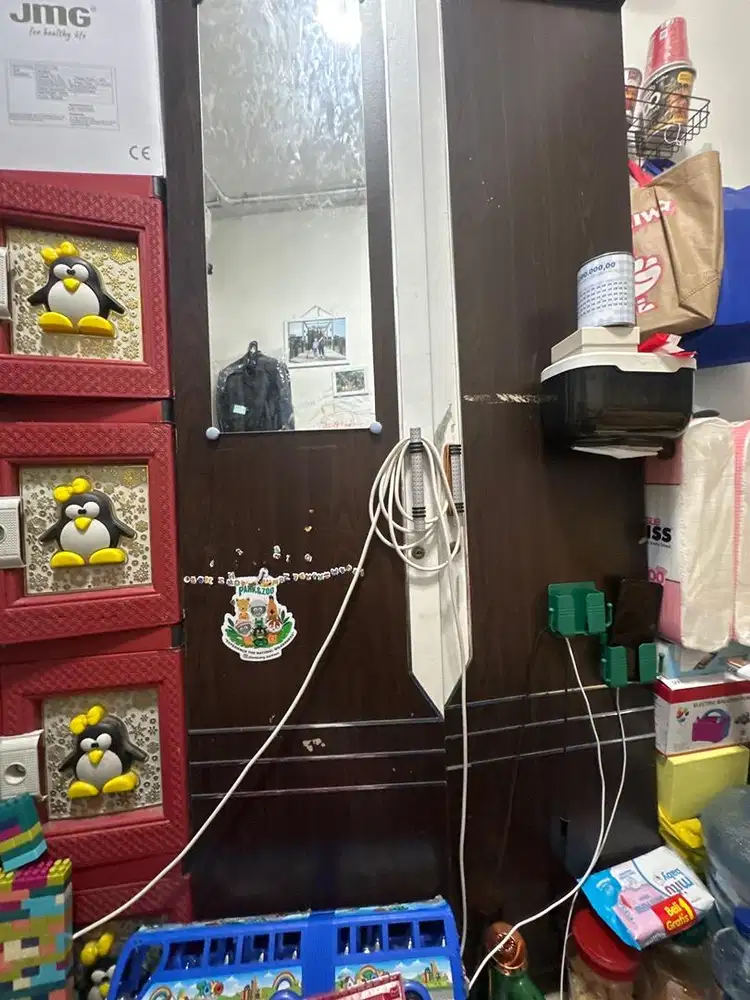 Lemari bekas masih oke
