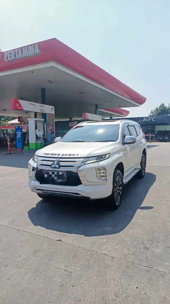 Pajero Sport Dakar 4x2, tangan 1,Low KM,record