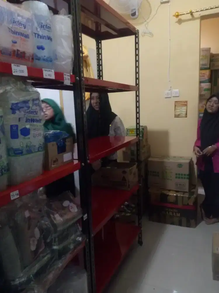 Rak siku besi serbaguna