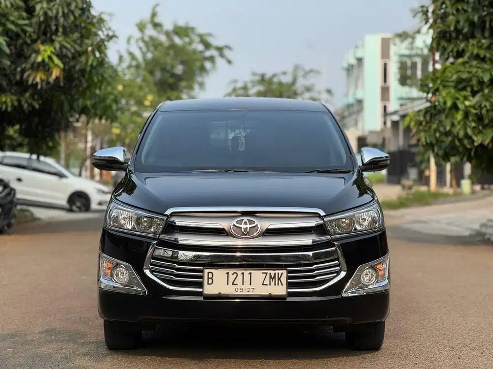 Innova G 2.0 AT 2020 Hitam