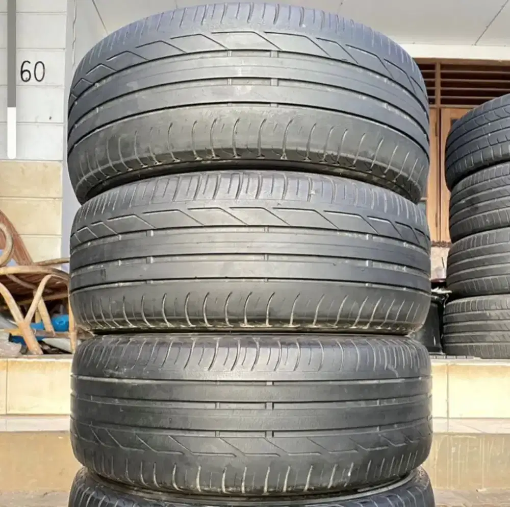 Ban mobil Bridgestone