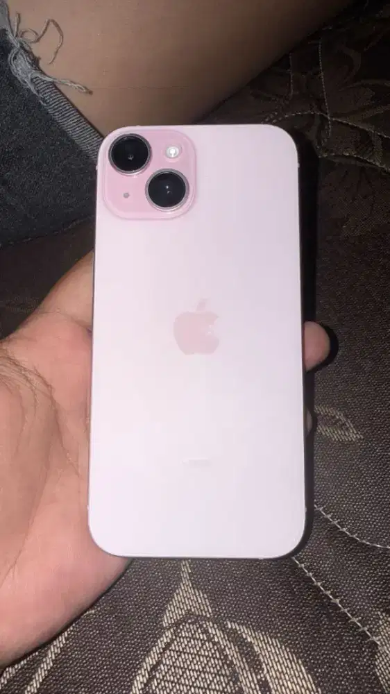 Iphone 15 128 pink jual gercep