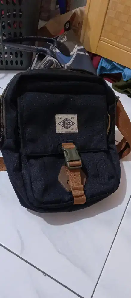 Jual tas Tablet Eiger Original (Masih Garansi) nego