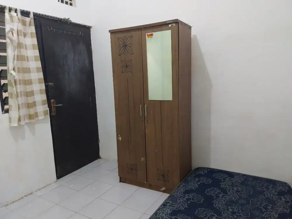 Kost Kamar Mandi Dalam & Luar Sriwedari