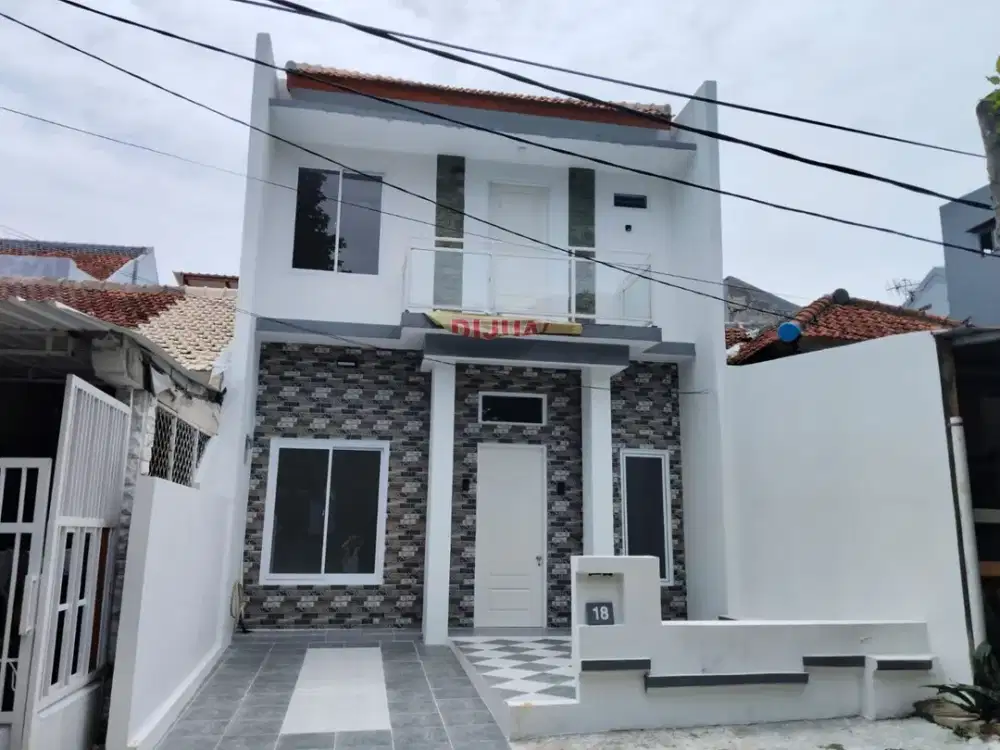 Rumah Baru 2 lantai siap huni,SHM,ada 3 kamar tidur dan 2 kamar Mandi,Sentul City,lingkungan Asri & Nyaman.