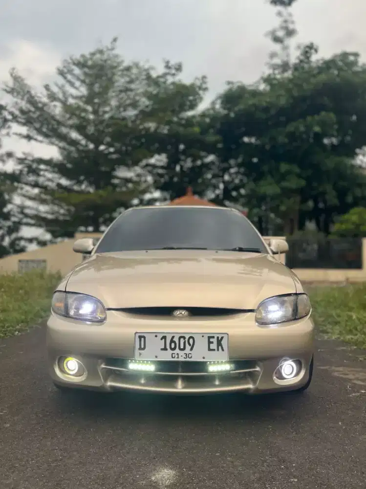 Hyundai Accent 2000 Bensin