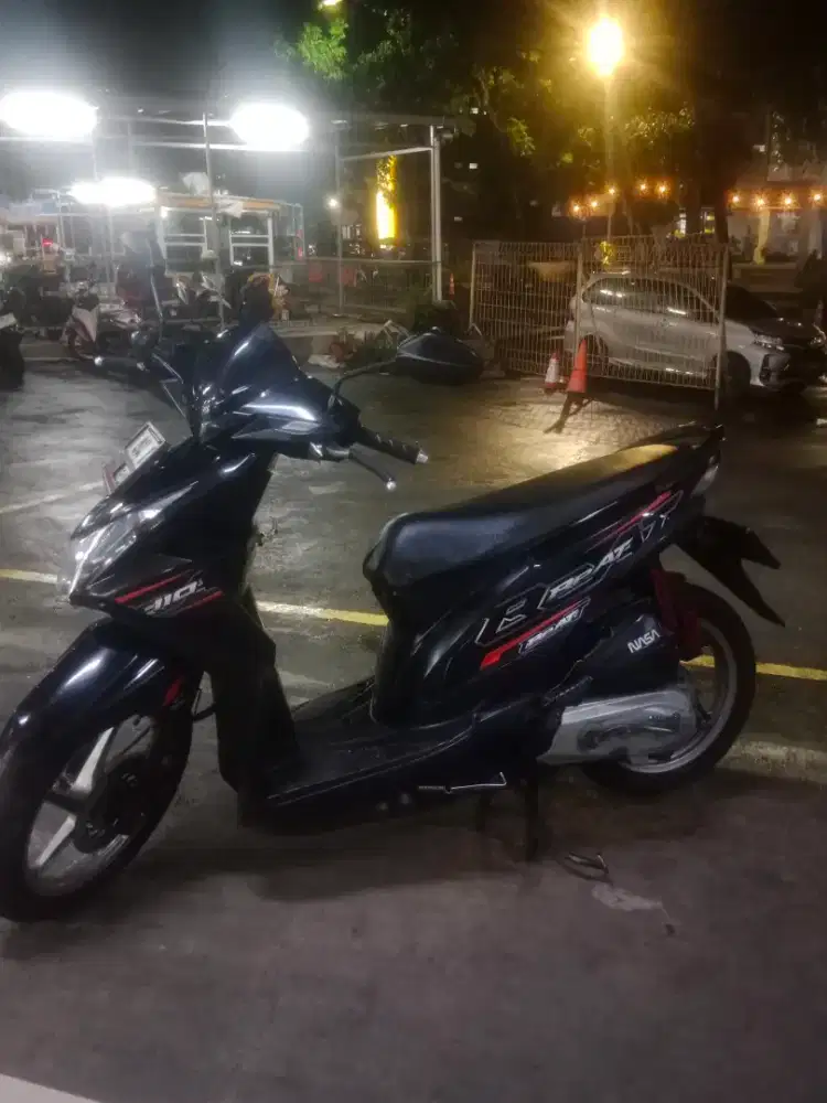 Jual motor honda beat FI th2014