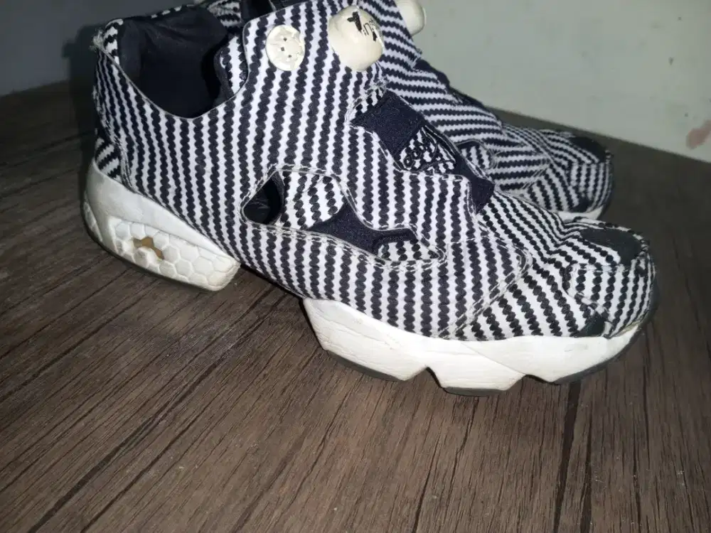 Reebok instapump fury og size 42