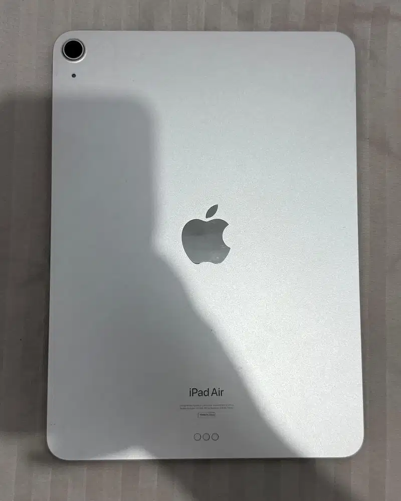 IPAD AIR 5 M1 64GB IBOX WITH APPLE PENCIL GEN 2 DAN KEYBOARD