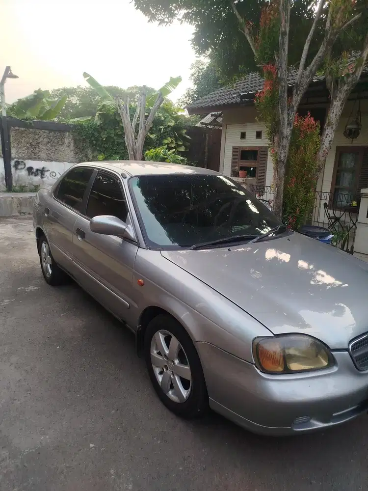 Suzuki Baleno 2001 Bensin