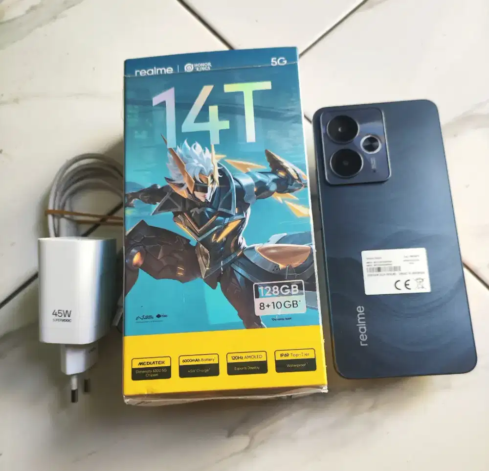 Realme 14T 5G Ram 8/128 GB Warna Hitam Like New