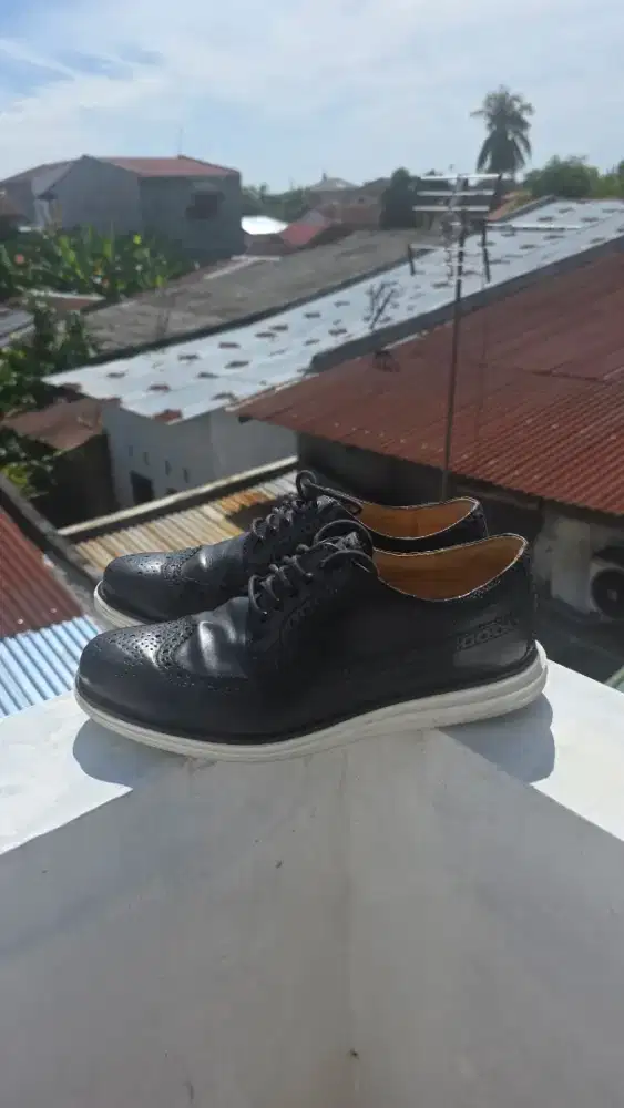 Sepatu Kulit Cole Haan Zerogrand Size 42