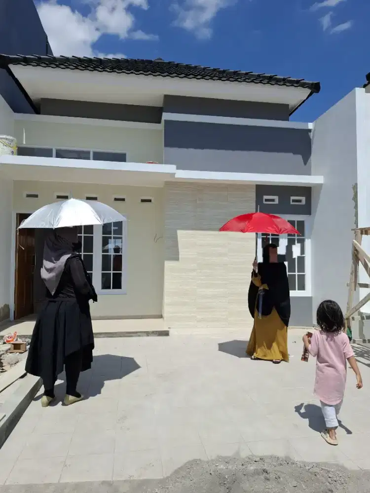 Rumah Cantik Siap Huni View Gunung Dekat Jalan Raya