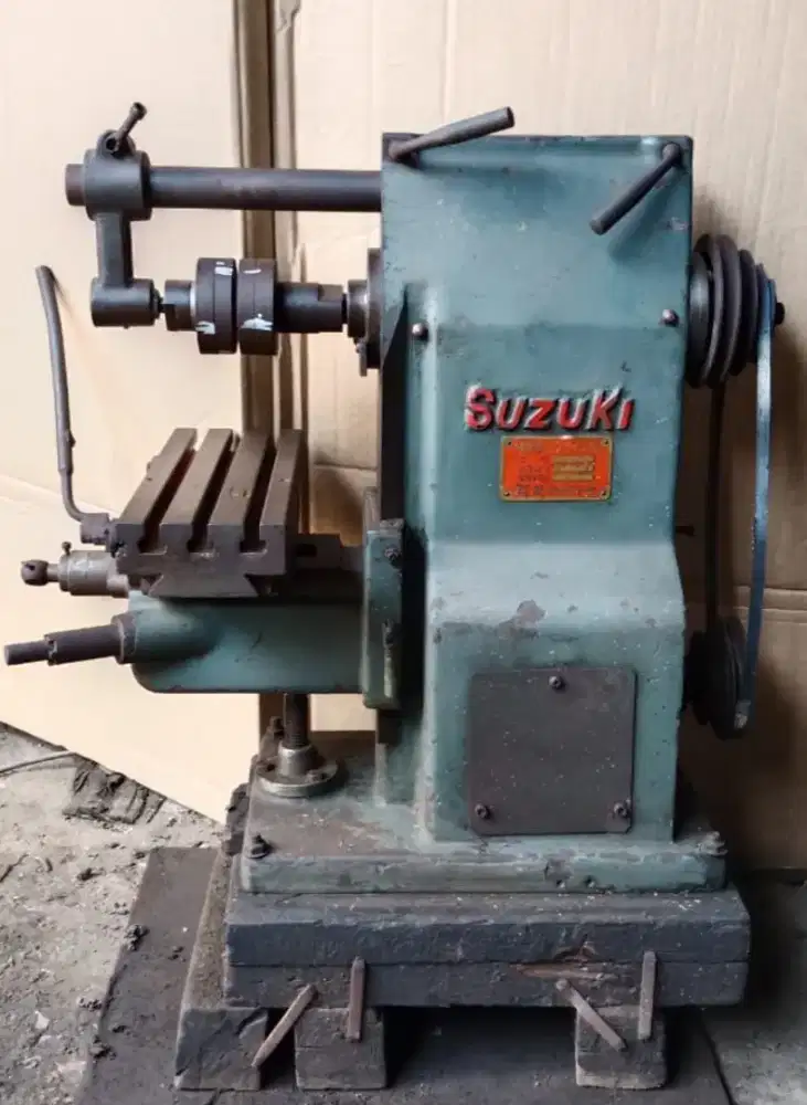 Mesin milling horizontal mini suzuki made in japan