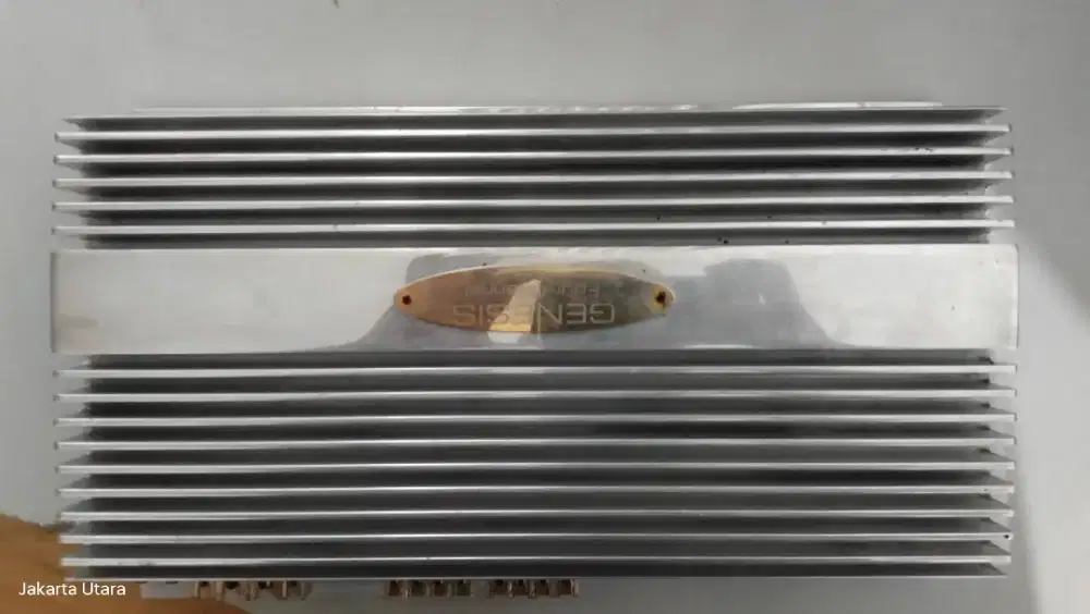 Amplifier Genesis 4 channel