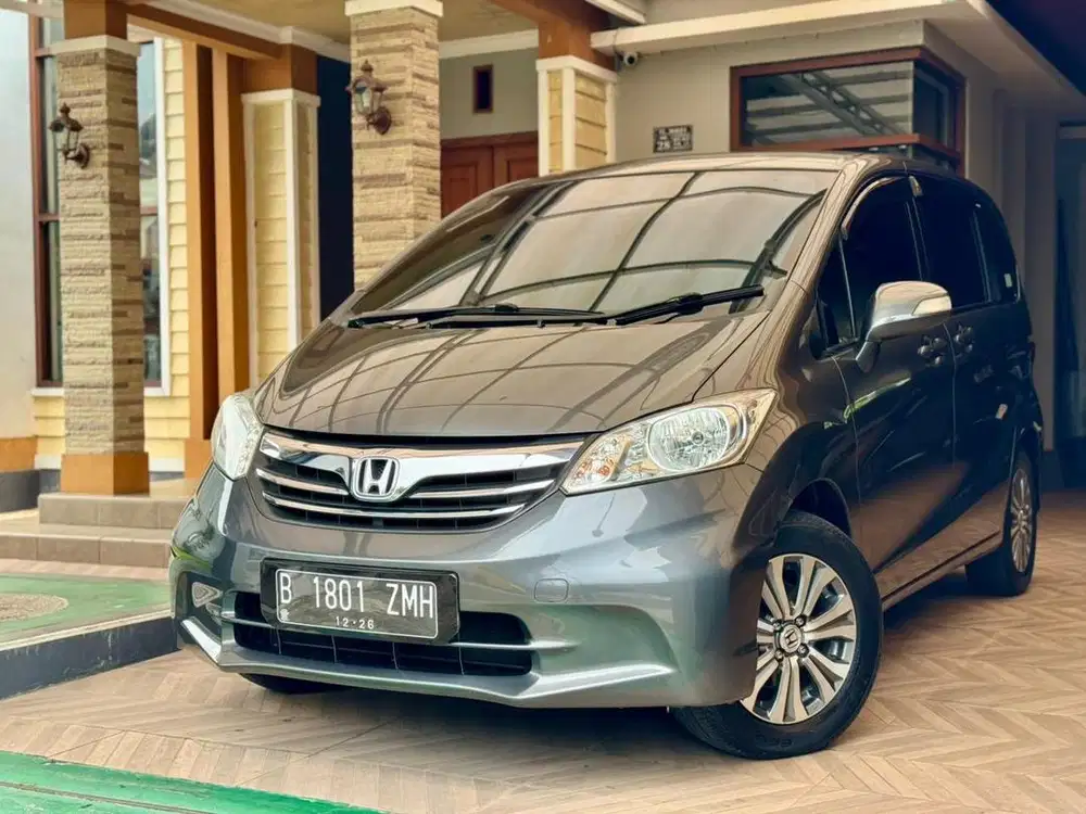Honda Freed e psd 2012