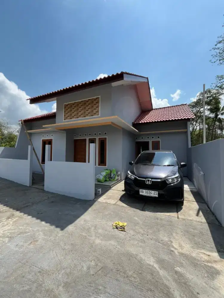 RUMAH BARU  MINIMALIS EKONOMIS DI TIMUR KAMPUS UII NGEMPLAK SLEMAN