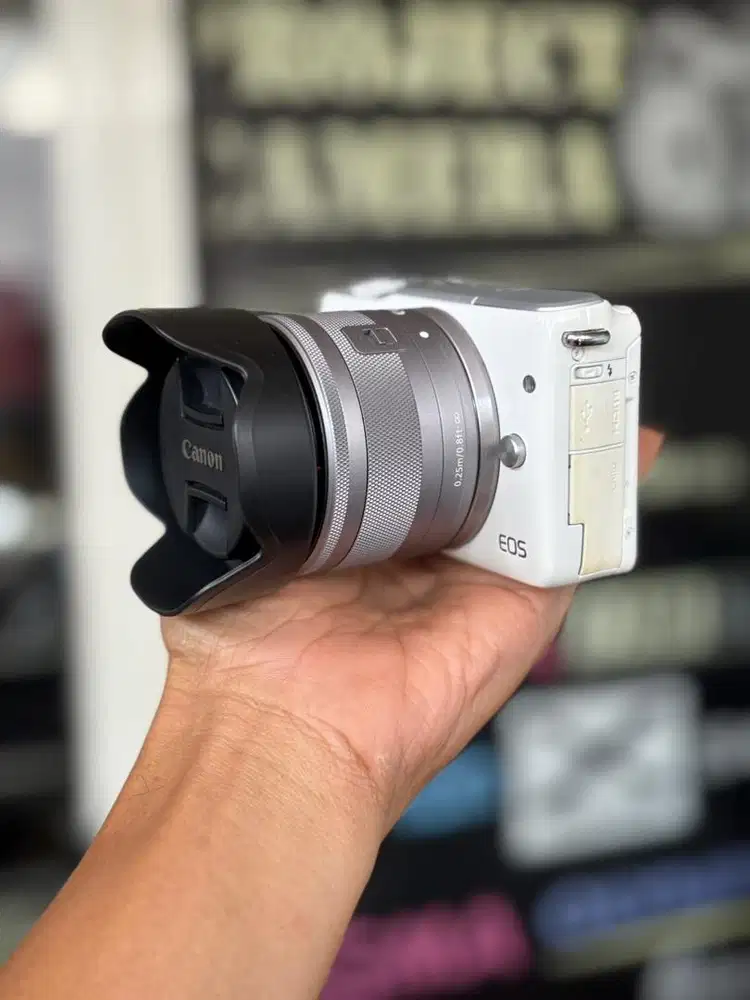 Canon M10 Kit Mulus Bonus Banyak