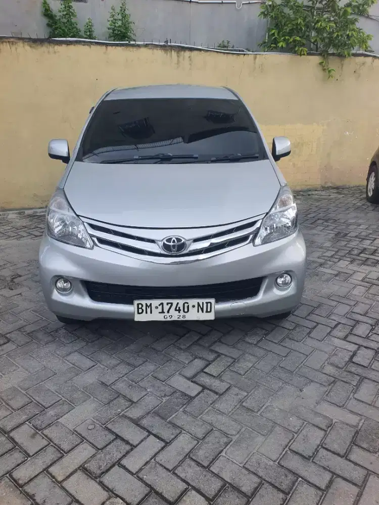 Toyota avanza G 2013