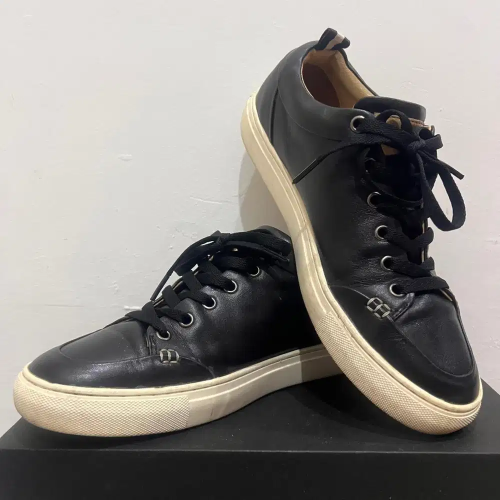 Sepatu Kulit BALLY Size 42