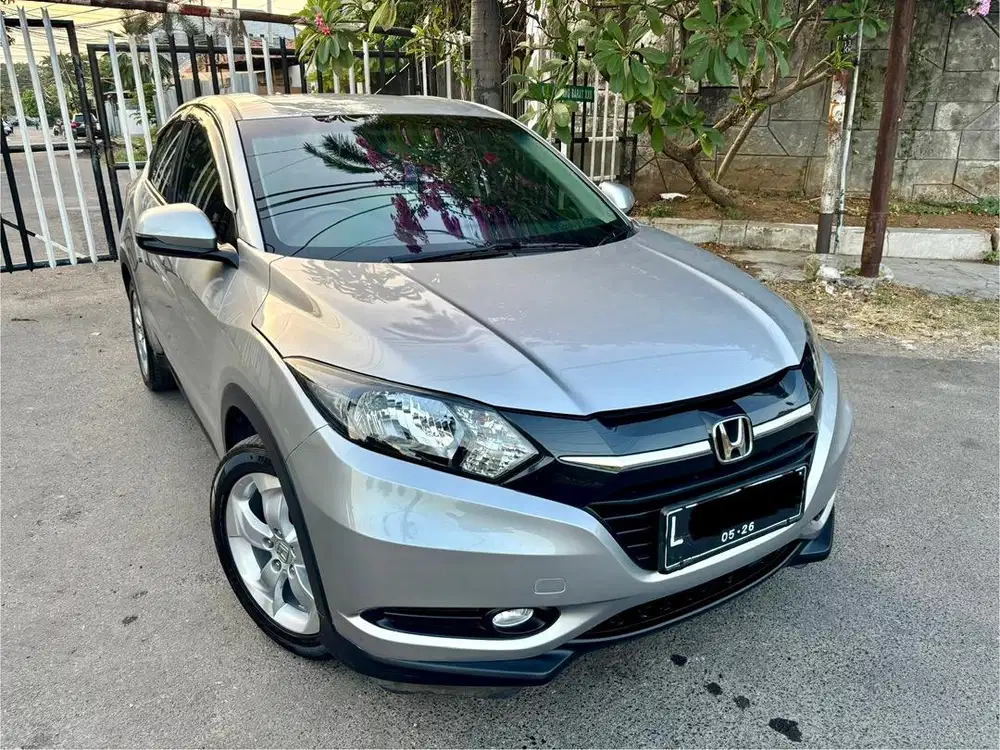 Dijual Cepat Honda HRV E CVT Automatic 2016 Matic 2017 AT 2015