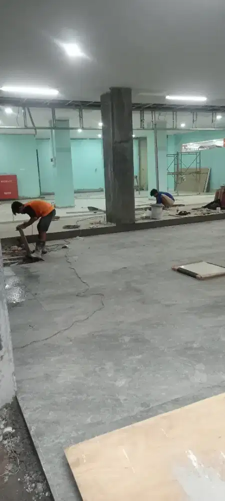 Tukang Bangunan