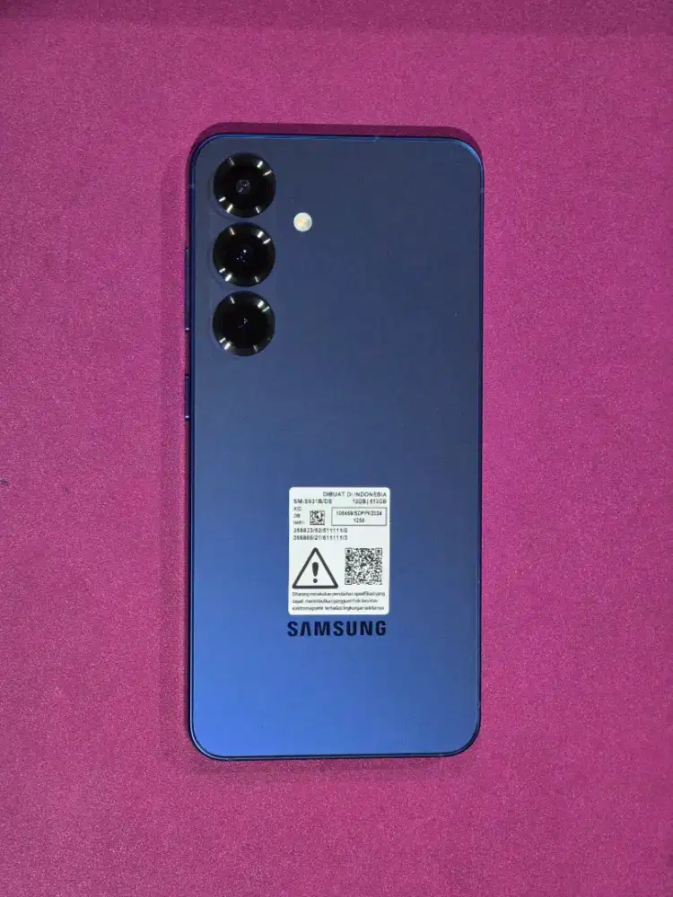 Samsung S25 Navy 12/512gb (99% mulus pemakaian 2 bulan) resmi SEIN