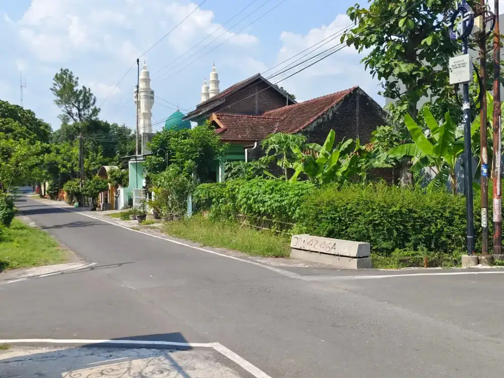 Tanah Selatan Alun2 Karanganyar