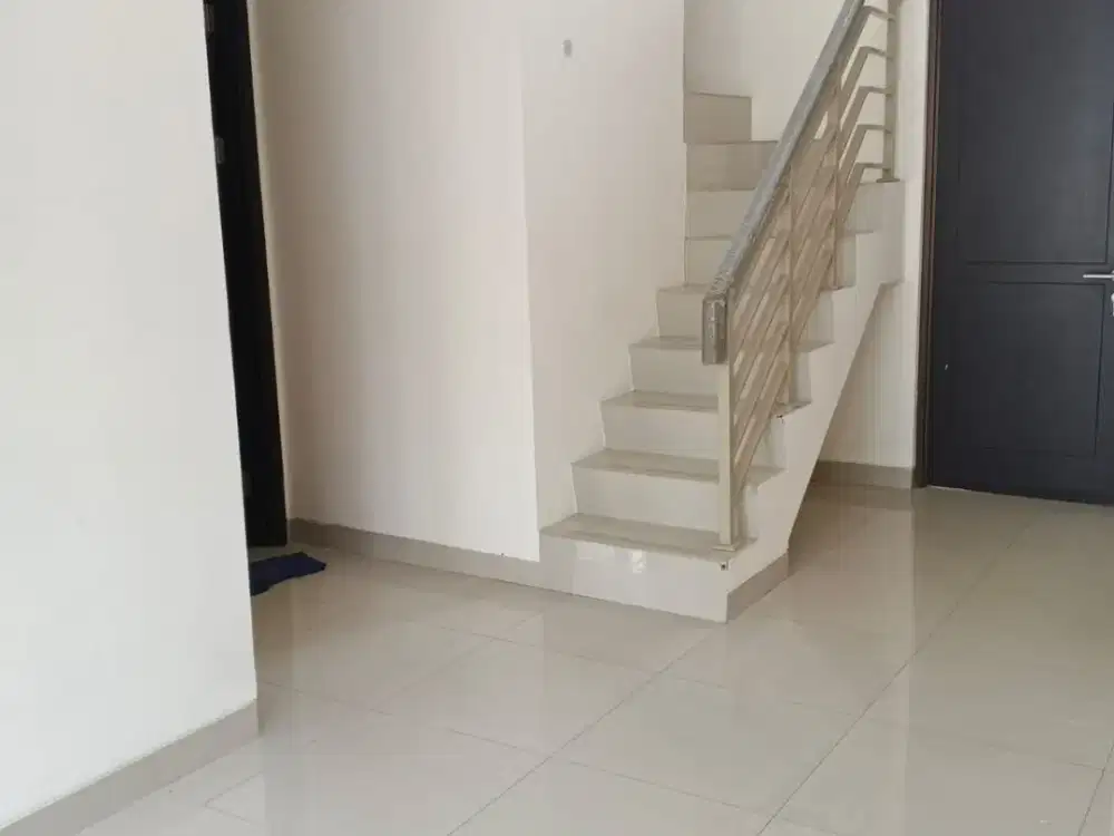 Disewakan rumah murah 2lantai di Cluster Shinano Jakarta Garden City Jakarta Timur siaphuni minimalis modern