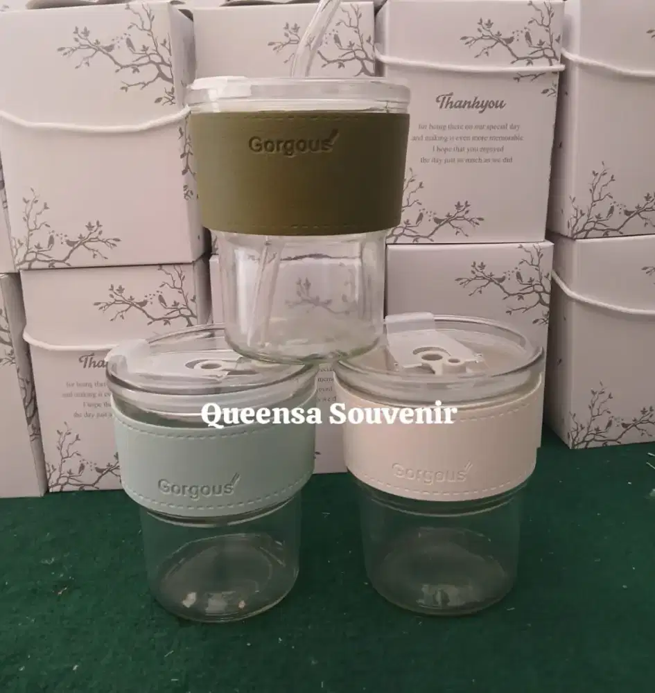 SOUVENIR GELAS SEDOTAN