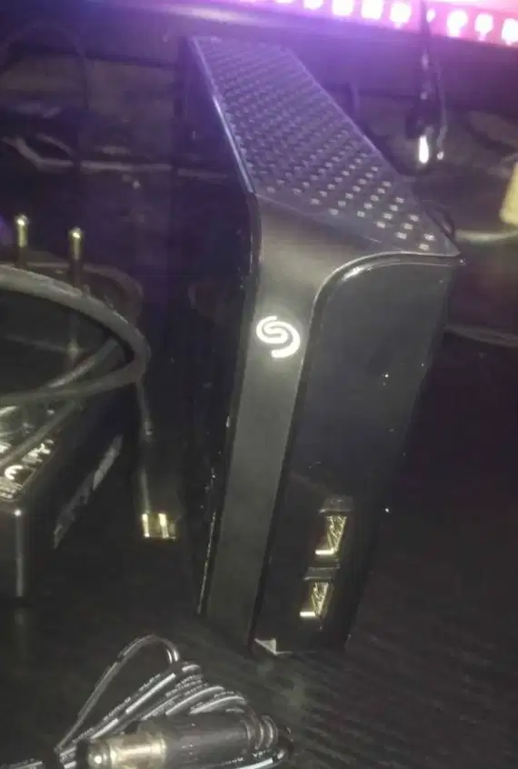 Harddisk External Seagate backup plus 4 TB garansi off 7 November 2023