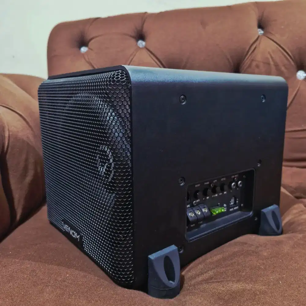 Subwoofer aktif venom vx8.1a