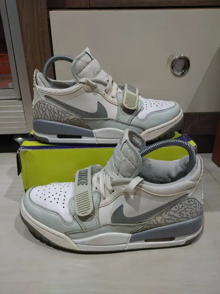 Sepatu Nike air Jordan legacy 312 preloved size 41