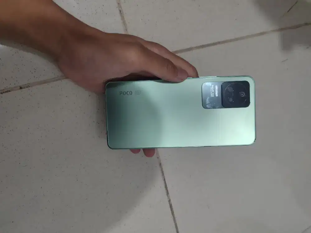 Xiaomi Poco F4 5g 8/256 second