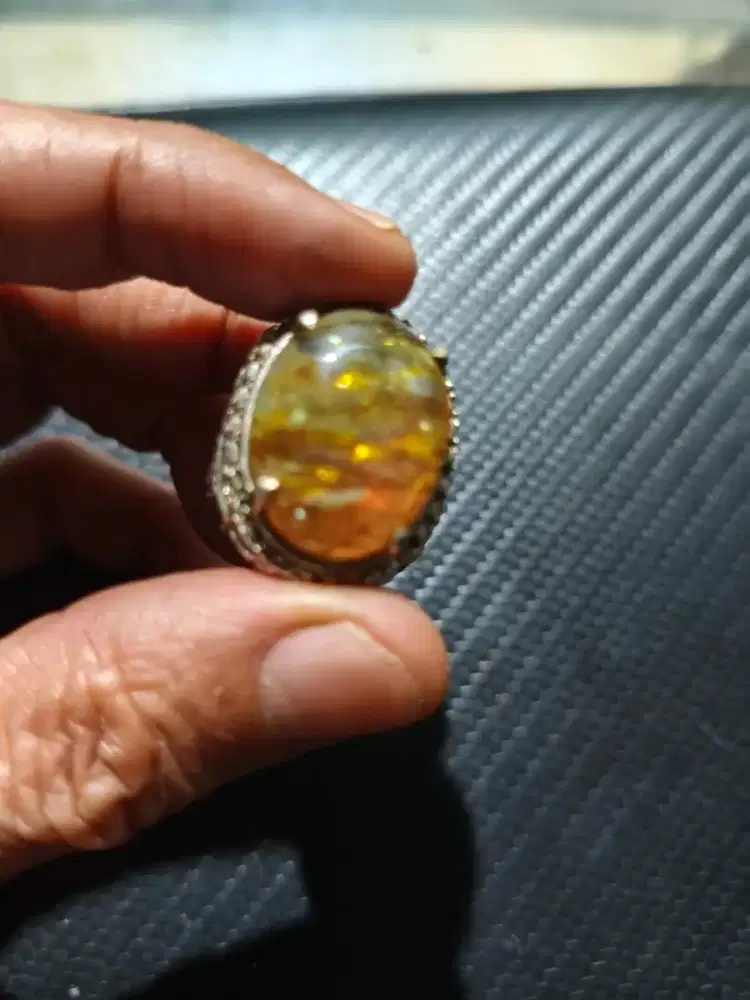 Batu Kali Maya Timur timur