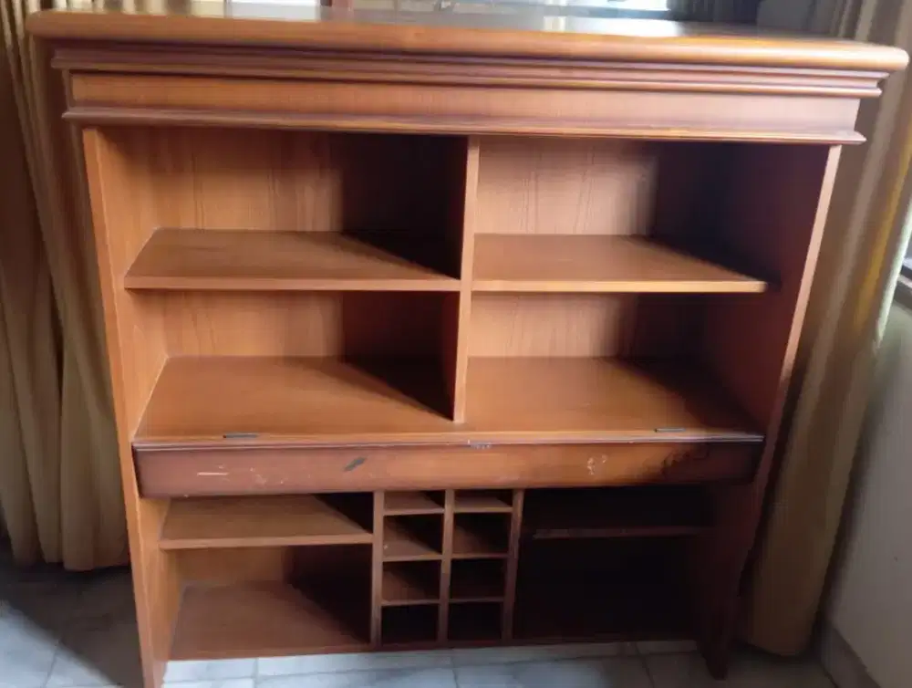 Rak Buku Kayu Jati