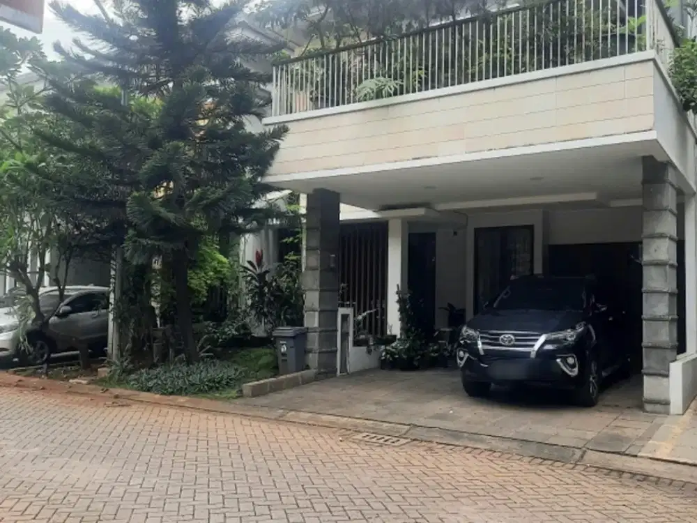 Rumah Discovery Bintaro cantik asri depan taman