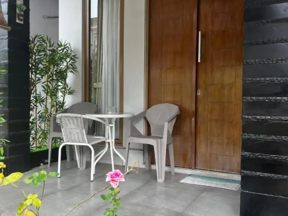 Rumah bagus Emerald Bintaro Jaya harga murah furnished