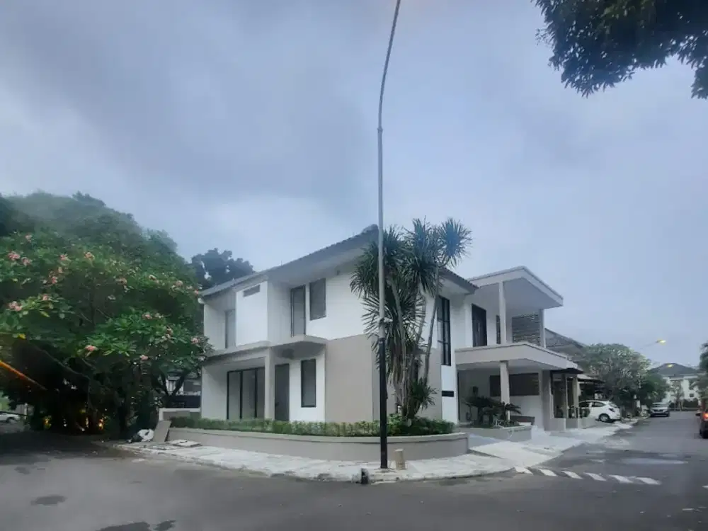 Rumah di Puri Bintaro Jaya sektor 9 Posisi Hook Depan Taman