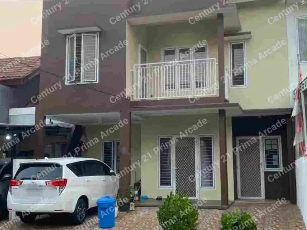 Rumah bagus 2 lantai murah semi furnished strategis dekat pasar segar