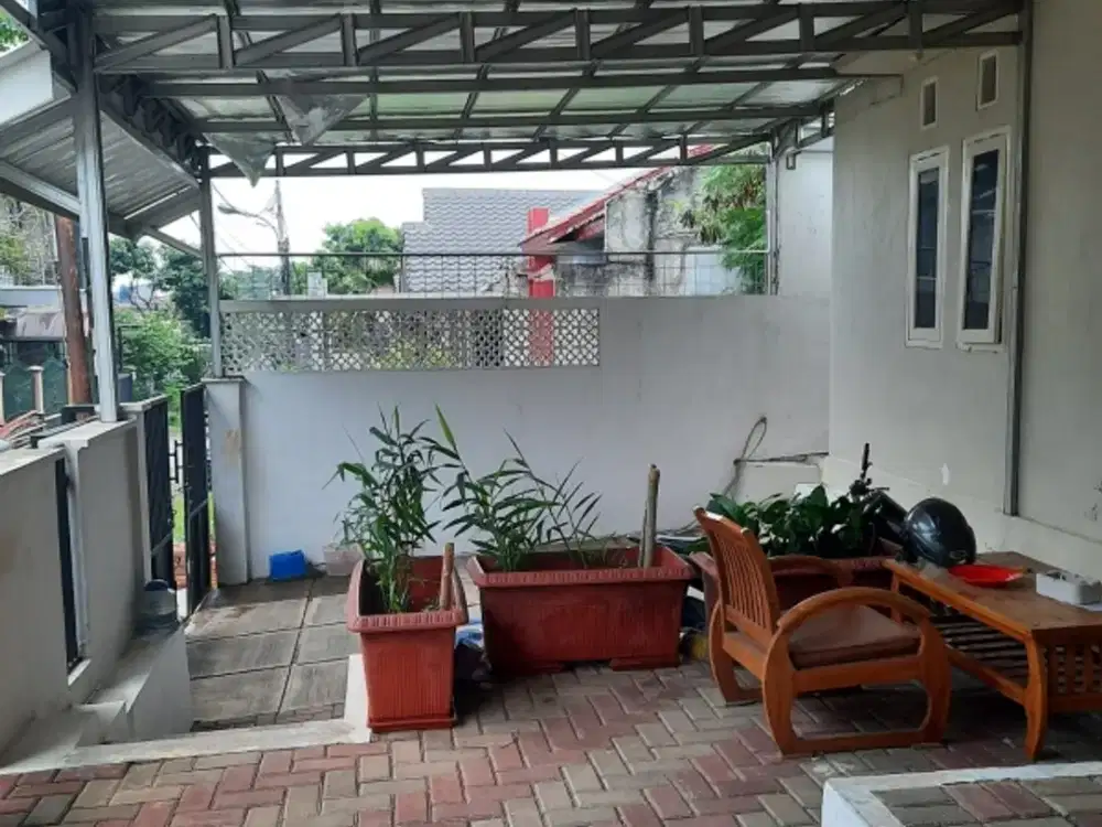 Rumah di Bukit Nusa Indah Ciputat tanah luas dan murah