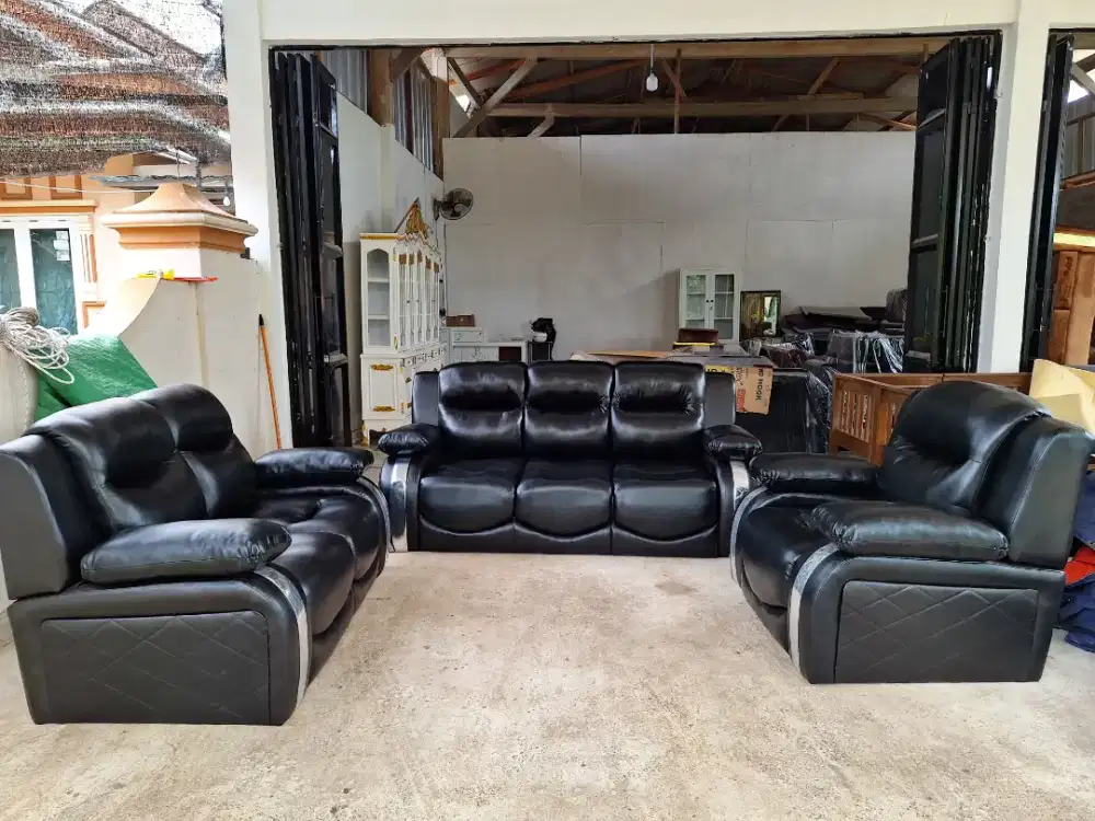 Sofa pajero magnum 321