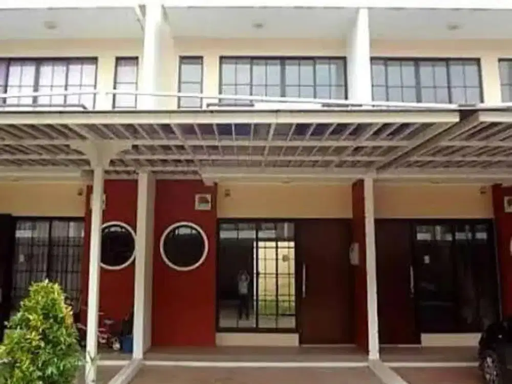Disewakan rumah greenlake city 4x12 2lantai Termurah rapi