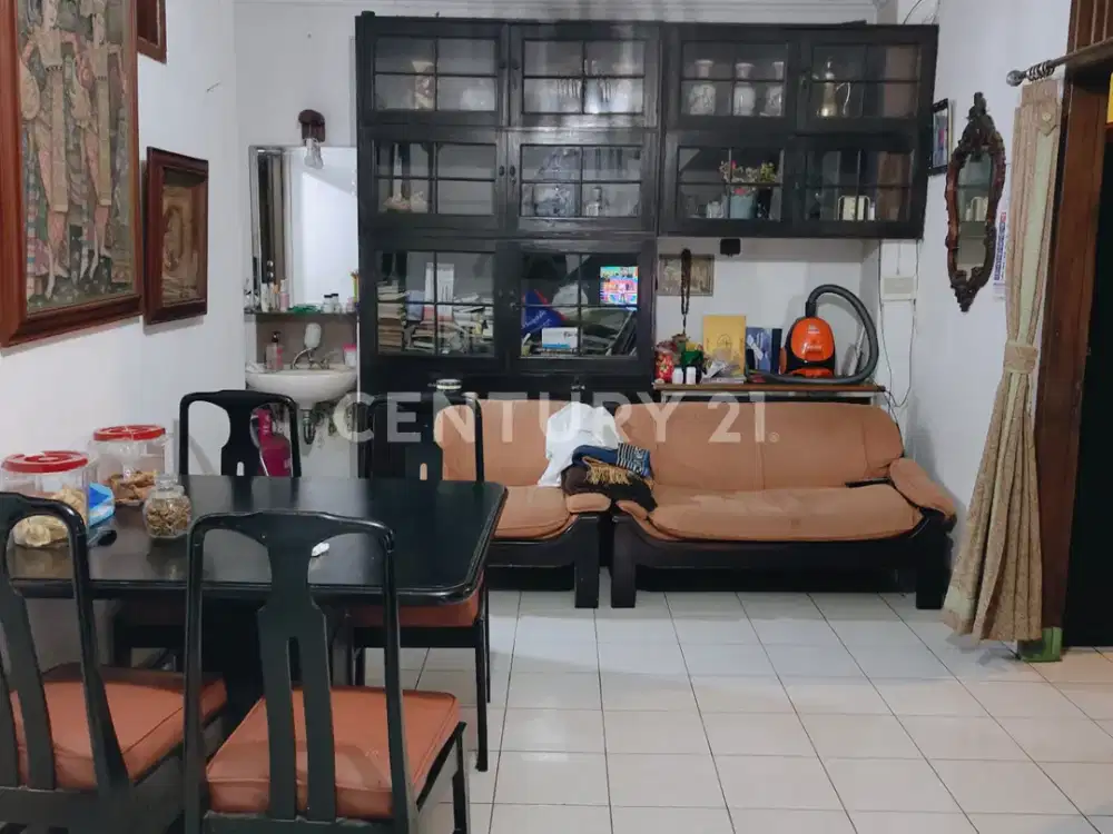 Rumah 3 Lantai Lokasi Strategis Di Kayu Putih Tengah S7612