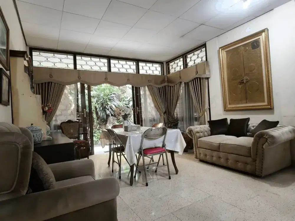 Rumah Besar Dan Asri Di Jati Rawamangun Jakarta Timur S8694