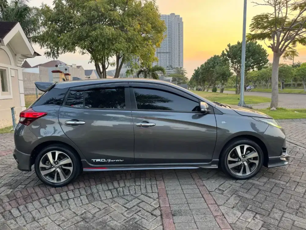 Toyota Yaris S TRD 2021 Matic Abu Siap Pakai