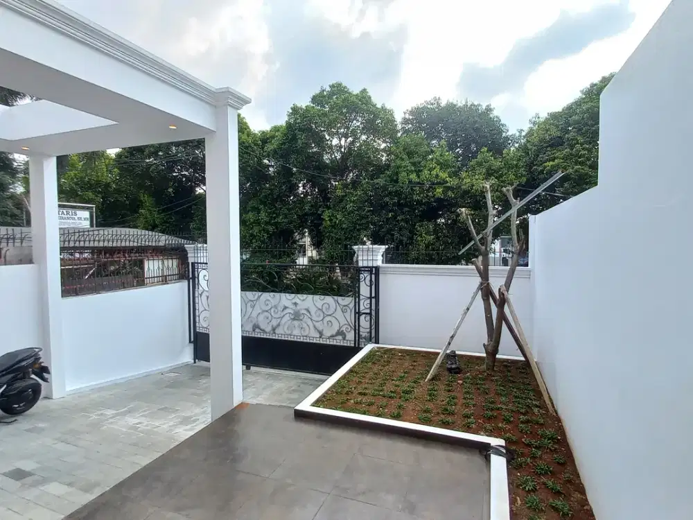 Rumah Baru Lokasi Strategis Di Duren Sawit S8713