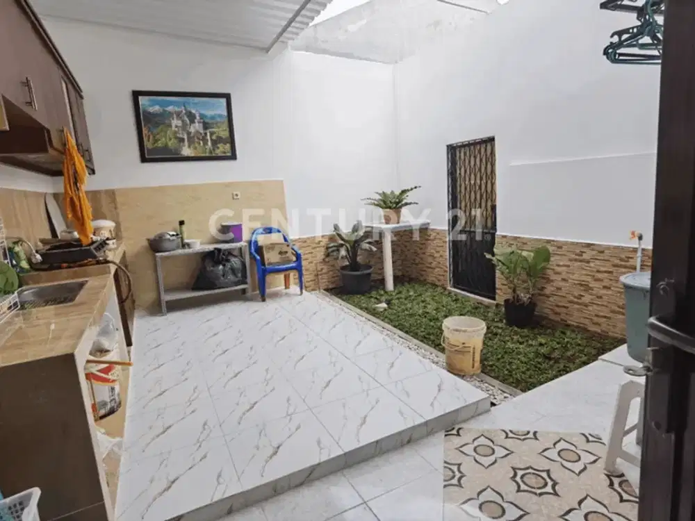 Rumah Baru Bagus Dan Strategis Di Duren Sawit S8604