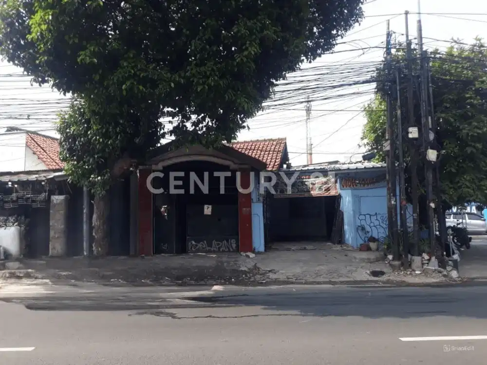 Bangunan Strategis Di Jalan Utama Di Pondok Gede Jak Tim S7552